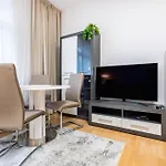 Apartmán Adm Modern Place - Coffee, Wifi, Ac, Tv Bratislava
