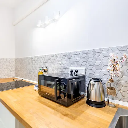 Adm Central Modern Place - Wifi, Ac, Tv *