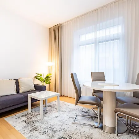 Adm Central Modern Place - Wifi, Ac, Tv Bratislava
