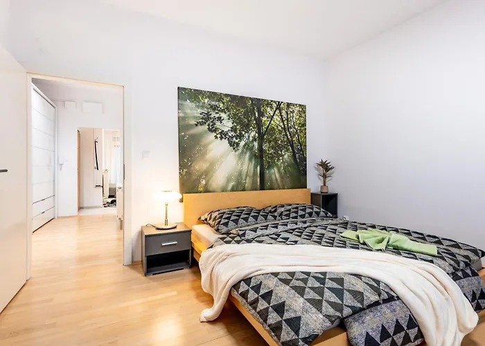 Adm Central Modern Place - Wifi, Ac, Tv Апартаменти Братислава