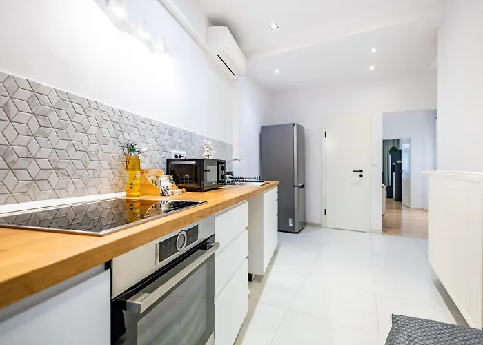 Adm Central Modern Place - Wifi, Ac, Tv Апартаменти *