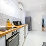 Adm Modern Place - Coffee, Wifi, Ac, Tv דירה *