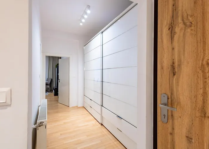 Adm Modern Place - Coffee, Wifi, Ac, Tv شقة براتسيلافا