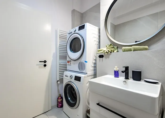 Adm Central Modern Place - Wifi, Ac, Tv アパート